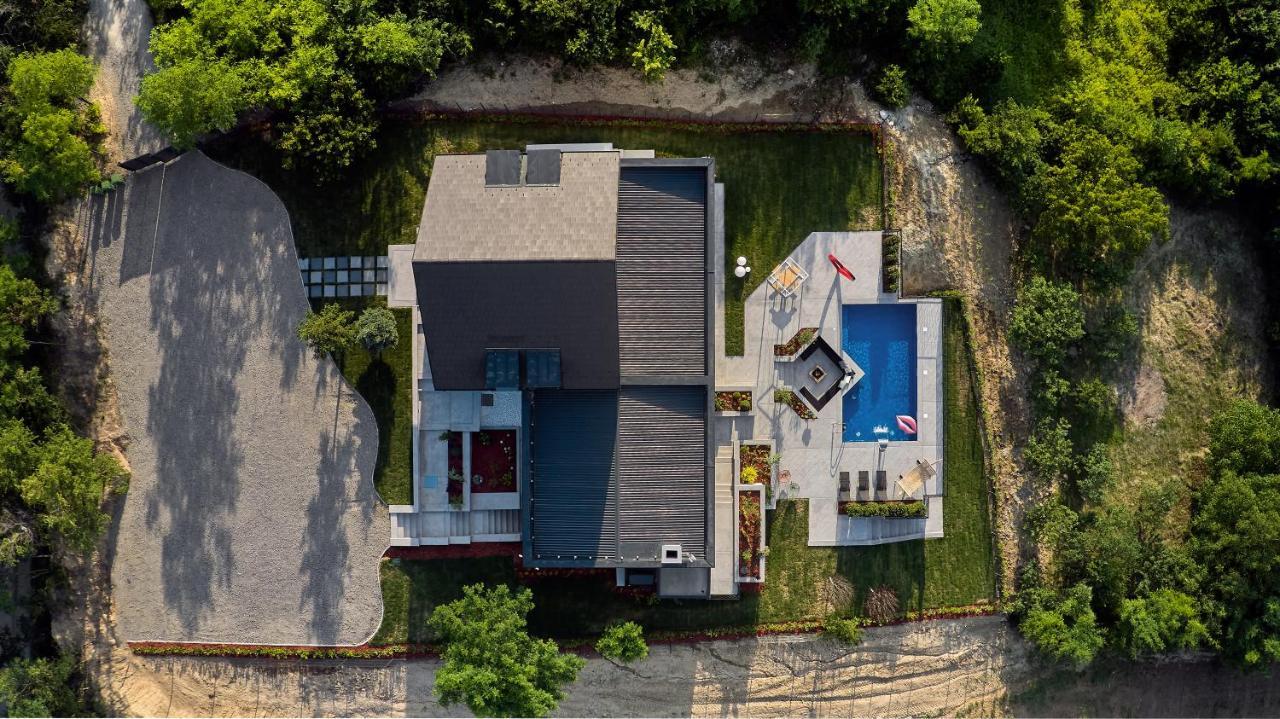 Riverside Pool Villa-Sremski Karlovci Extérieur photo